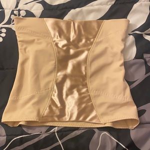 Maidenform shape wear